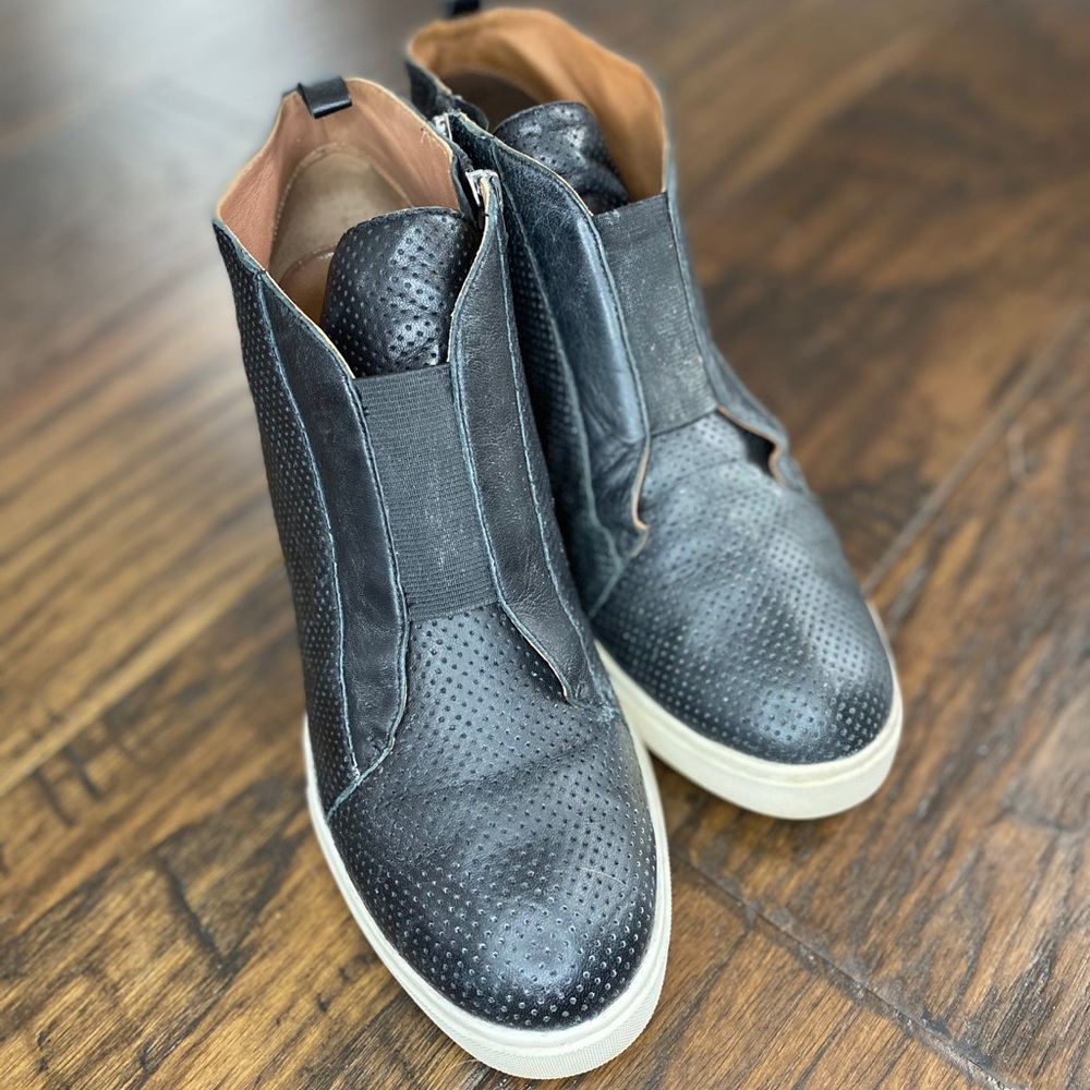 Linea Paolo Felicia Wedge Sneaker